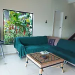Casa Espacosa Com Piscina E Churrasqueira - Ilhabela